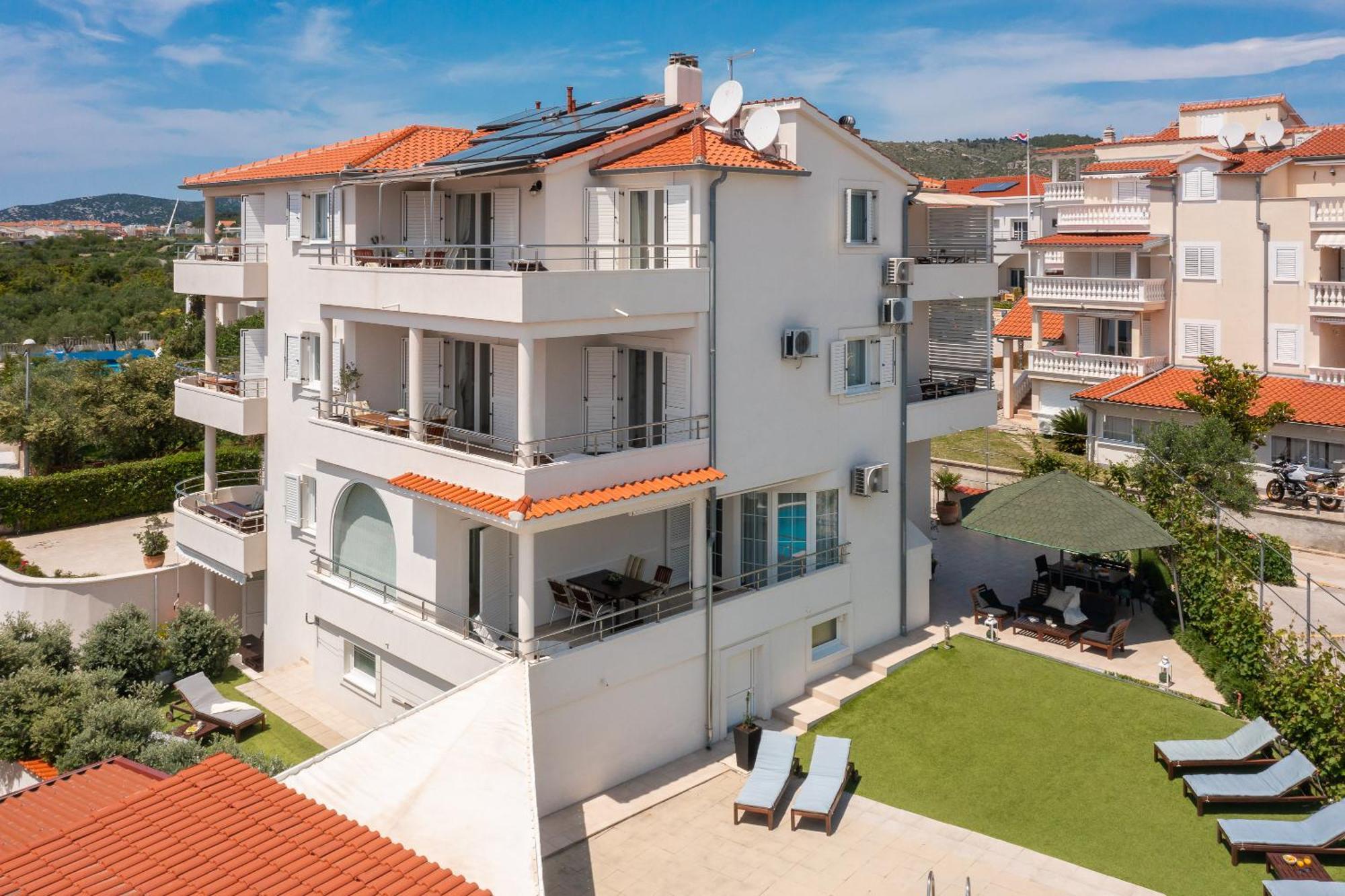Sea View Apartments Tihi II Vodice Eksteriør billede