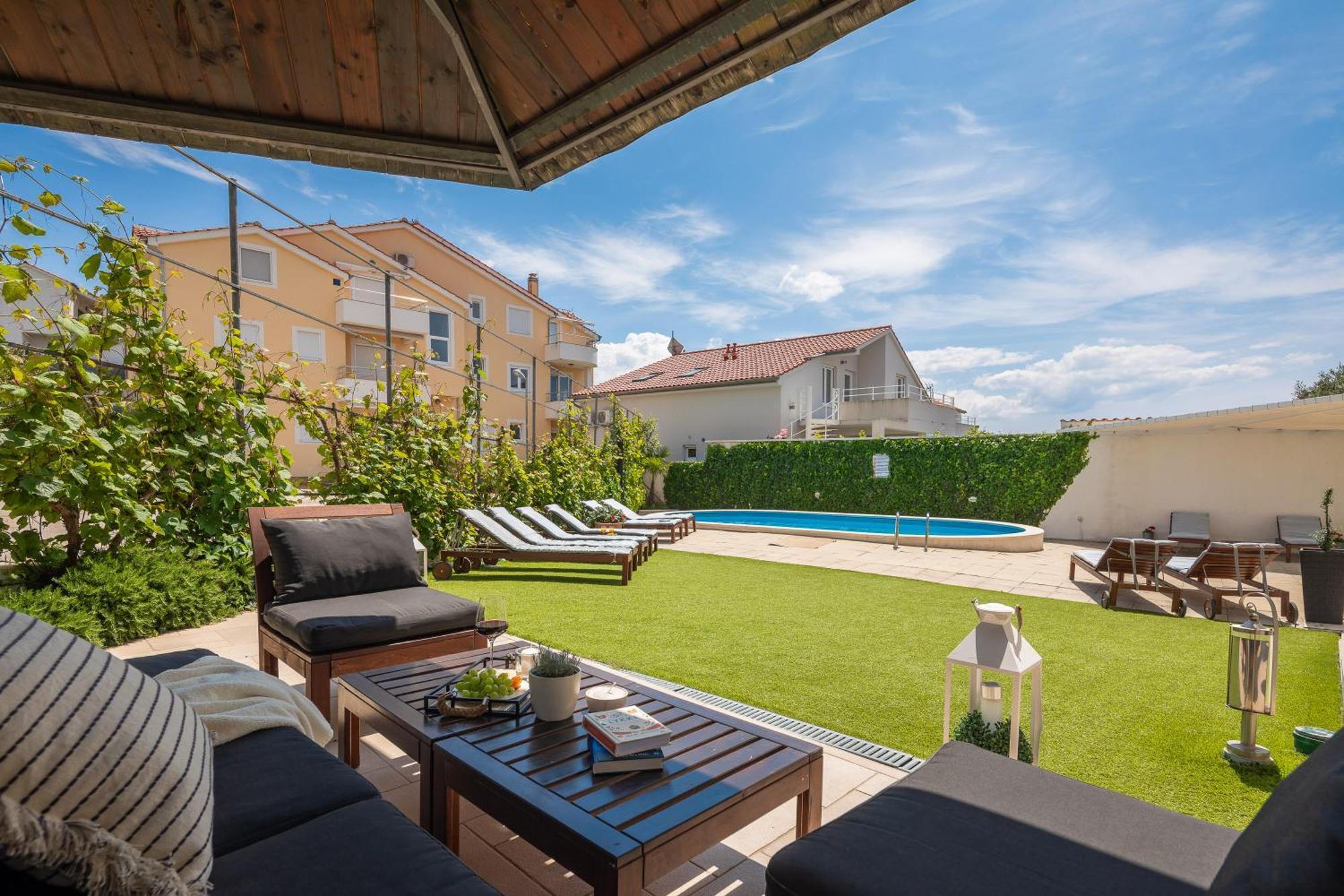 Sea View Apartments Tihi II Vodice Eksteriør billede