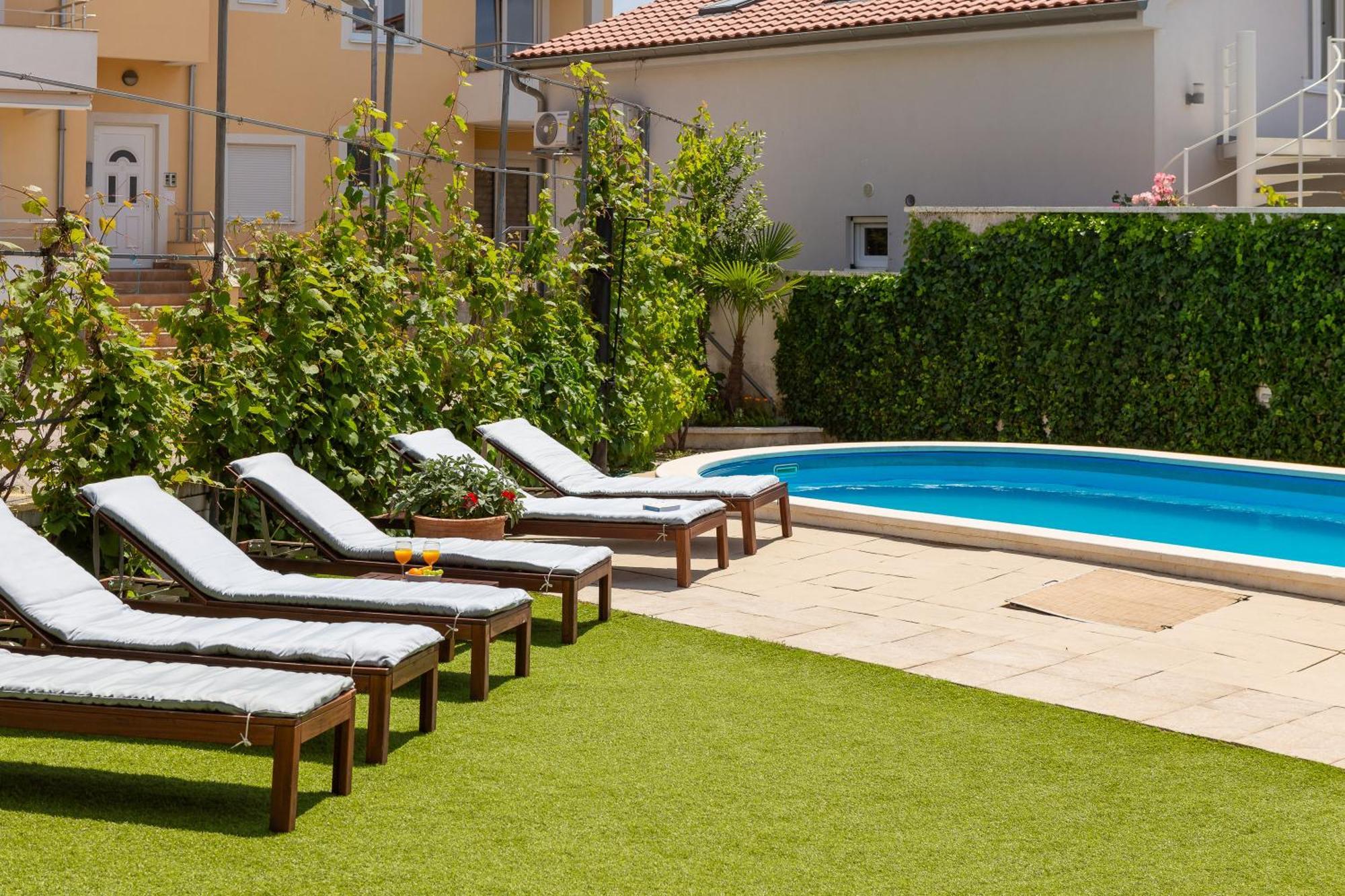 Sea View Apartments Tihi II Vodice Eksteriør billede