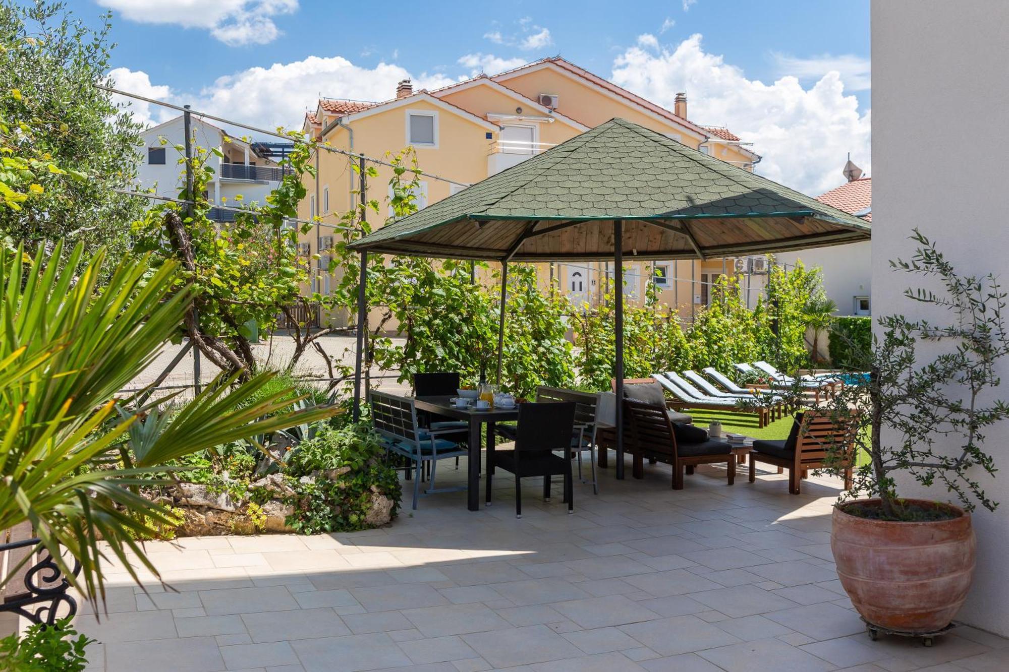 Sea View Apartments Tihi II Vodice Eksteriør billede