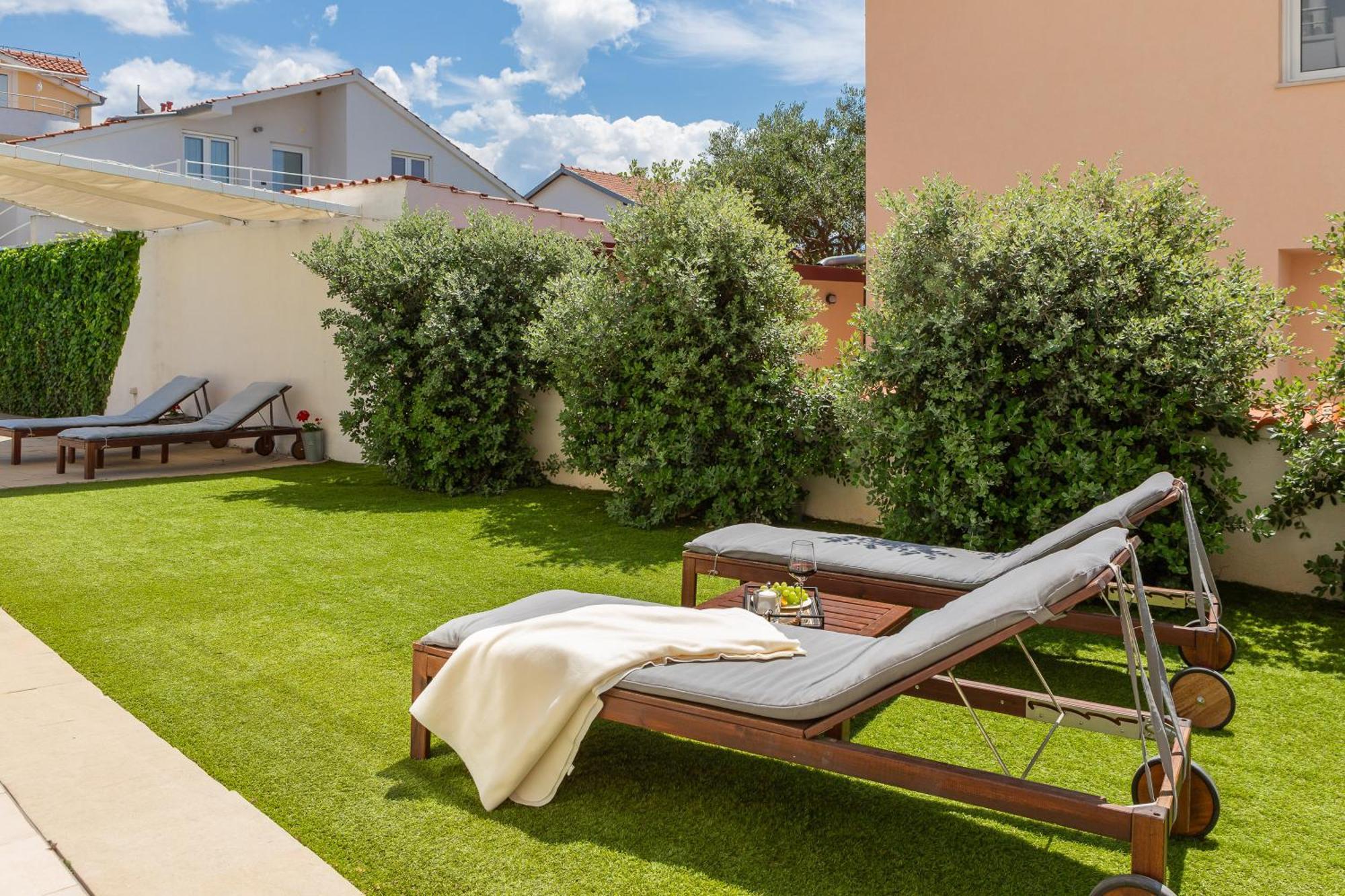 Sea View Apartments Tihi II Vodice Eksteriør billede