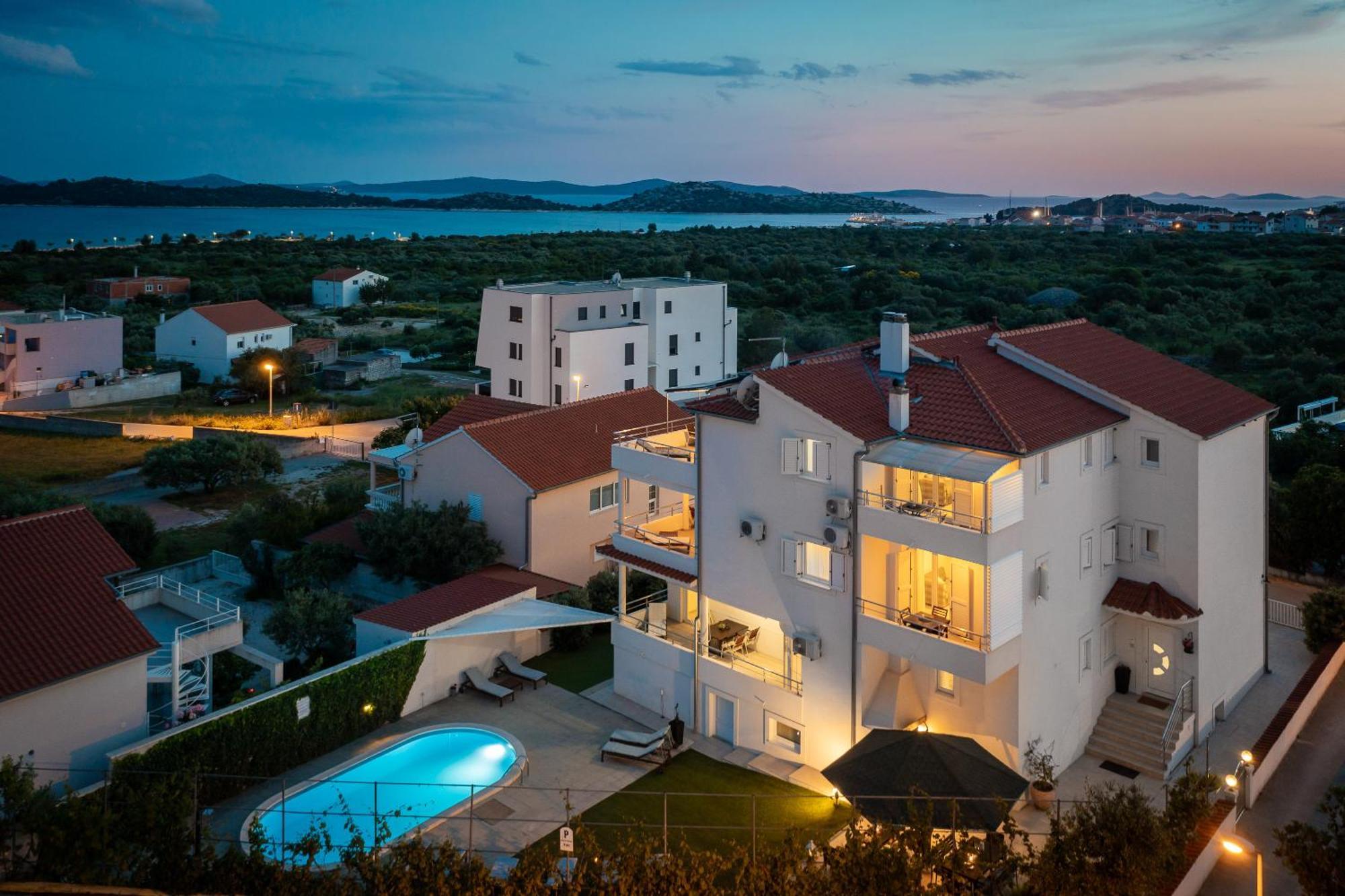 Sea View Apartments Tihi II Vodice Eksteriør billede