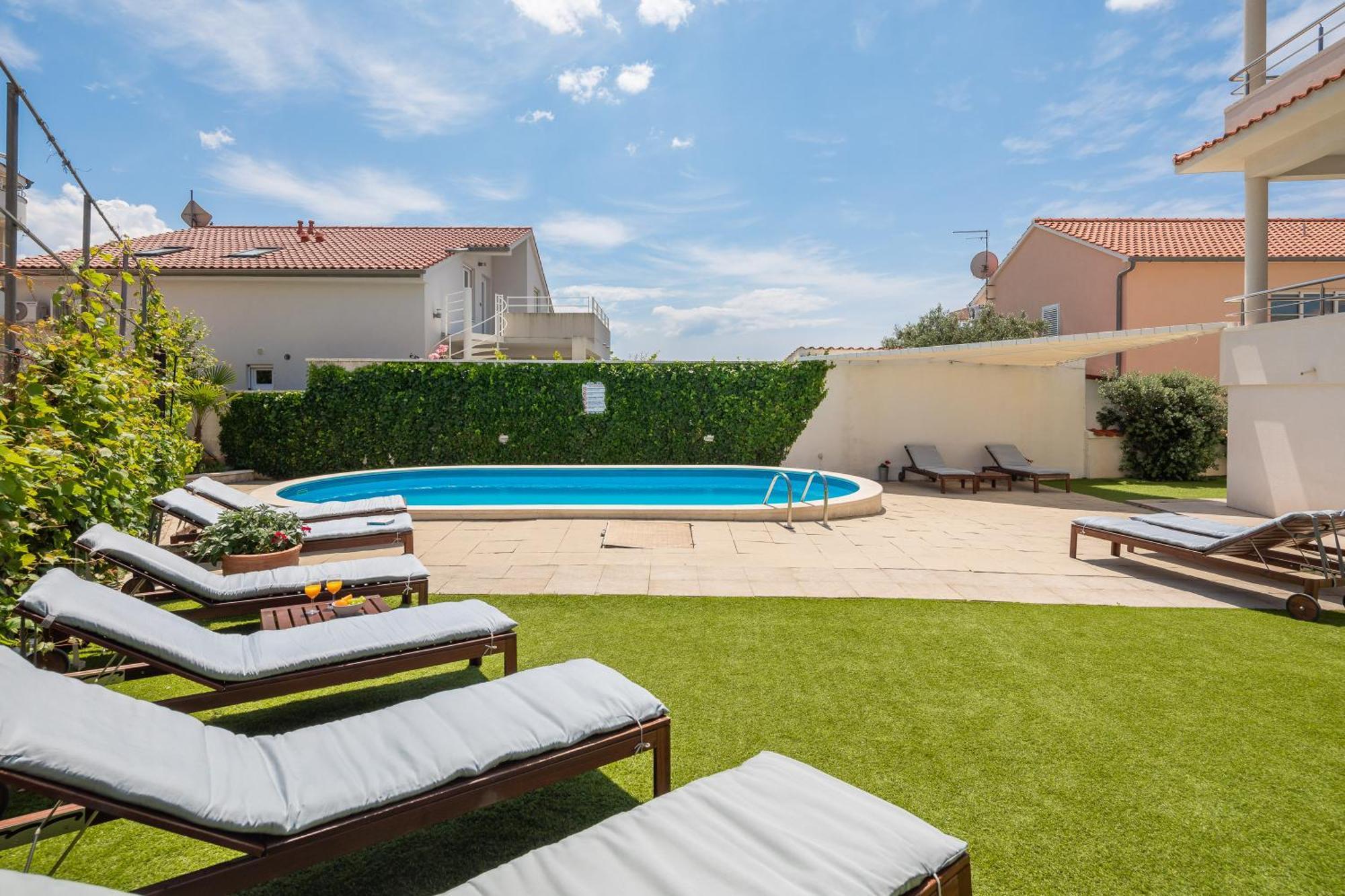 Sea View Apartments Tihi II Vodice Eksteriør billede