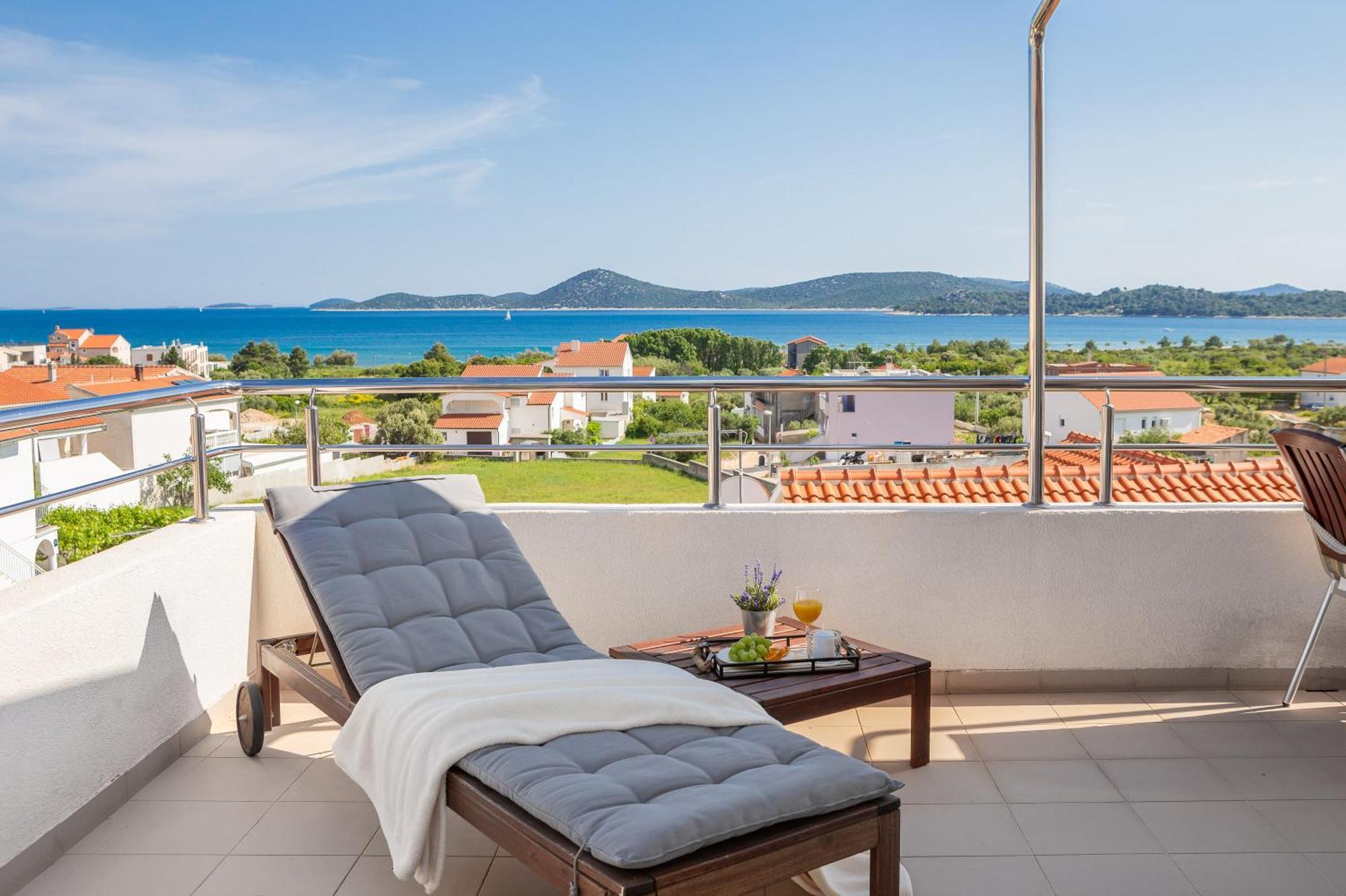 Sea View Apartments Tihi II Vodice Eksteriør billede