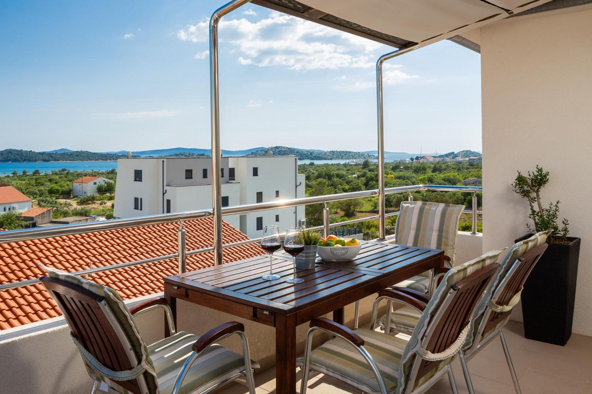 Sea View Apartments Tihi II Vodice Eksteriør billede